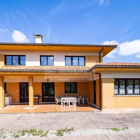 Casa vacanze Casina De By Silastur Santa Maria de Arroes